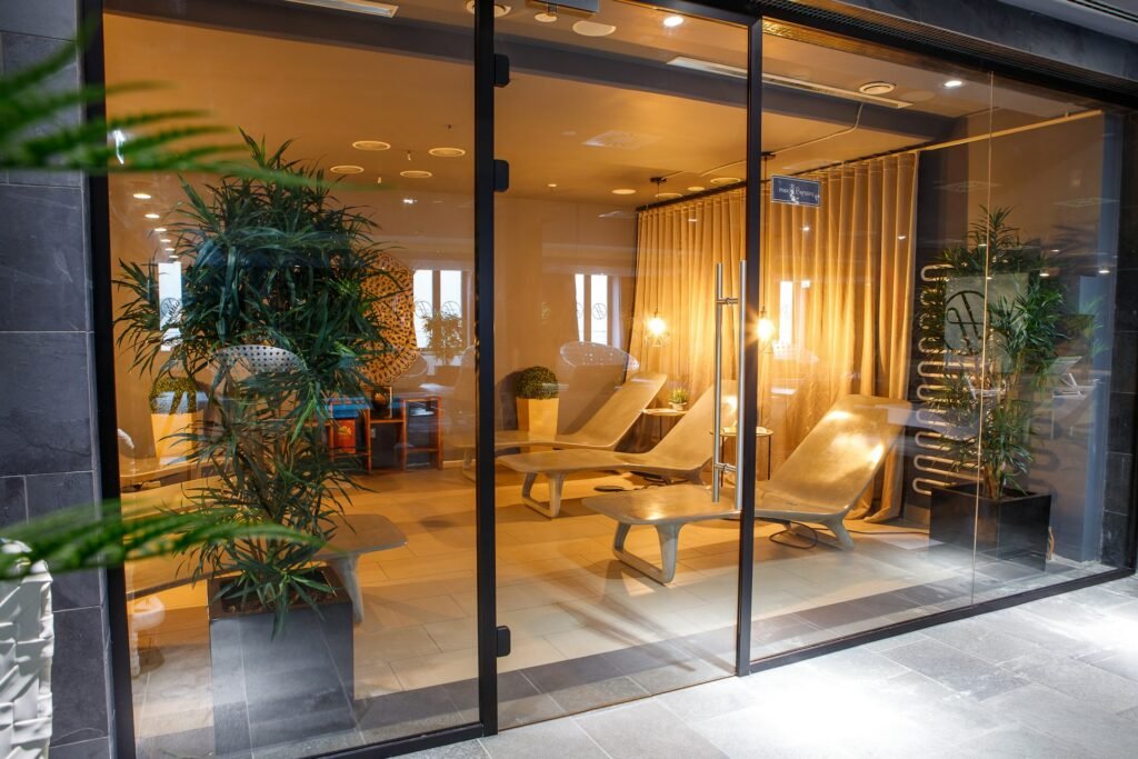 birk enwald j zvidjxhr8 unsplash