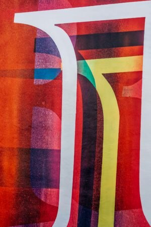 cuadro de colores y líneas con el fondo rojo